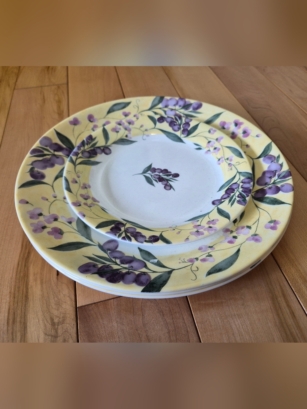 Corelle Floral Grape plates, 3 dinner plates and 1 small plate